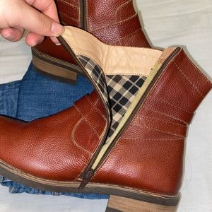 Leather ankle Boots